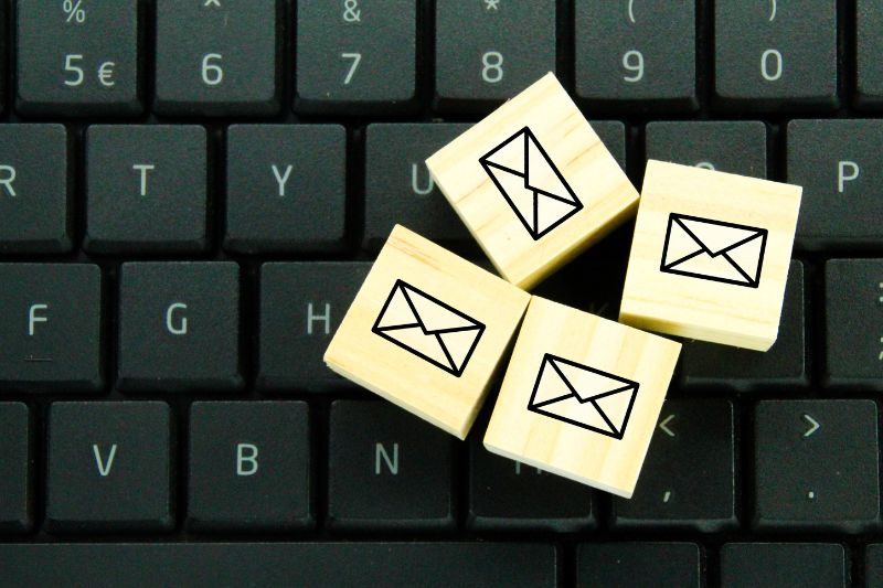 Mail vs online credit dispute comparison showing certified mail credit dispute and credit bureau dispute portal methods to avoid rejections